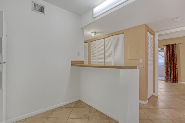 6257 Chasewood Drive B, Jupiter, FL 33458