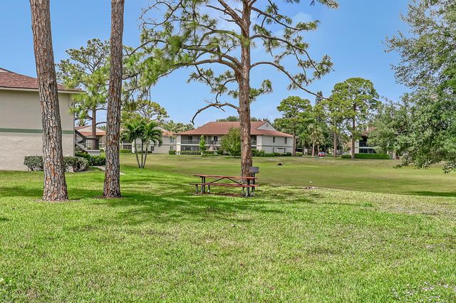 6257 Chasewood Drive B, Jupiter, FL 33458