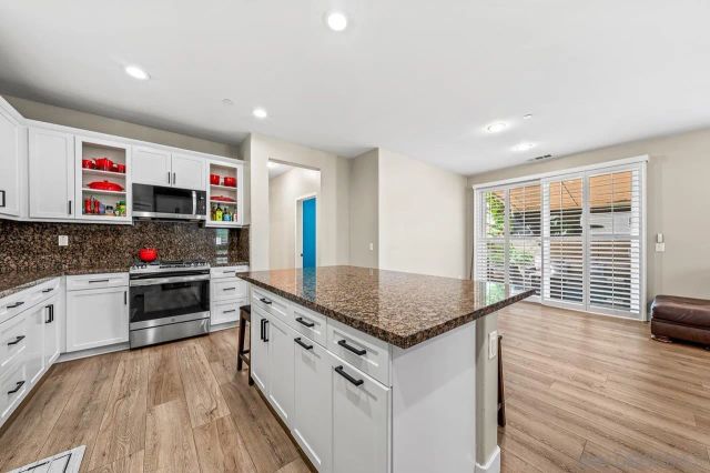 2207 Antonio Dr, Chula Vista, CA 91915