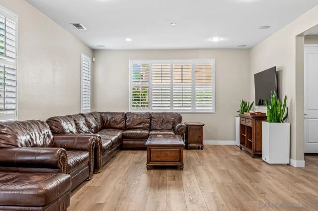 2207 Antonio Dr, Chula Vista, CA 91915