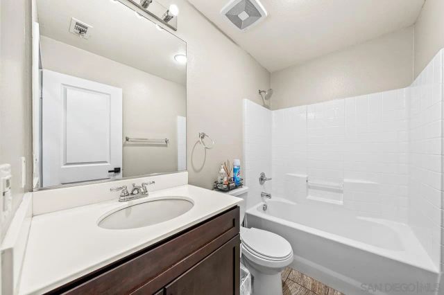 2207 Antonio Dr, Chula Vista, CA 91915
