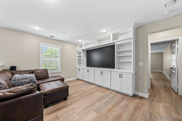 2207 Antonio Dr, Chula Vista, CA 91915