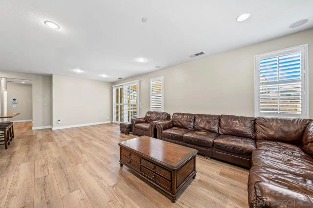 2207 Antonio Dr, Chula Vista, CA 91915