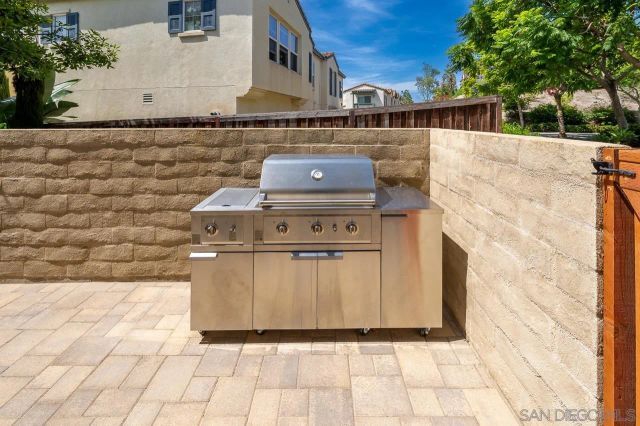 2207 Antonio Dr, Chula Vista, CA 91915