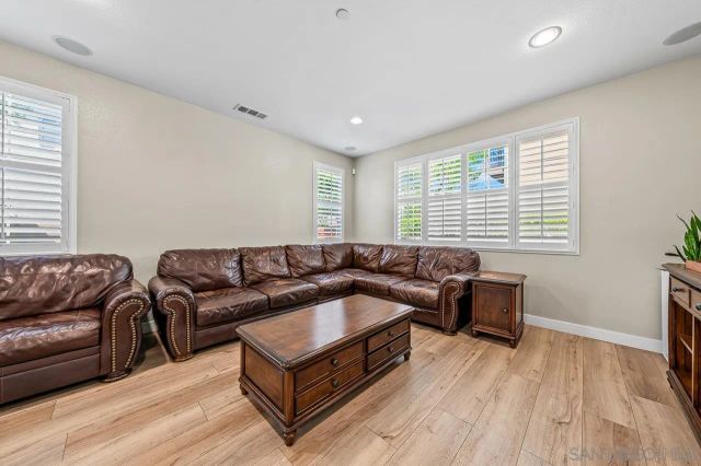 2207 Antonio Dr, Chula Vista, CA 91915
