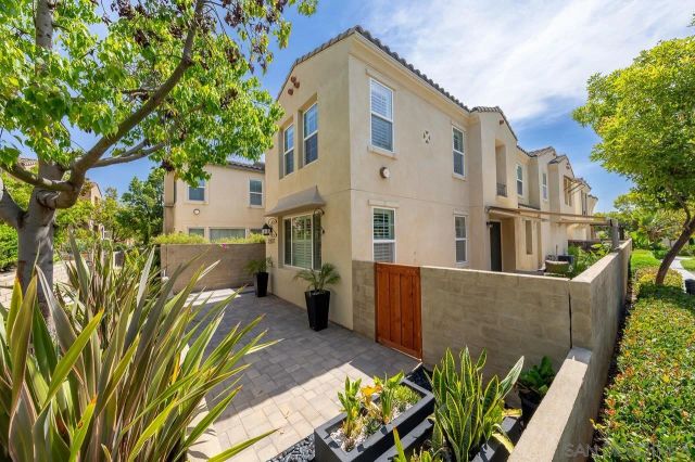 2207 Antonio Dr, Chula Vista, CA 91915