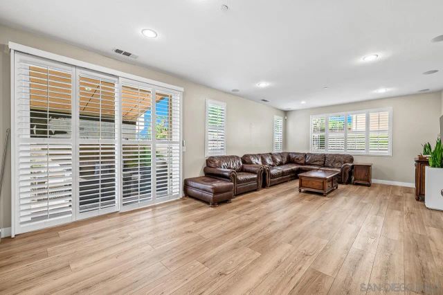 2207 Antonio Dr, Chula Vista, CA 91915