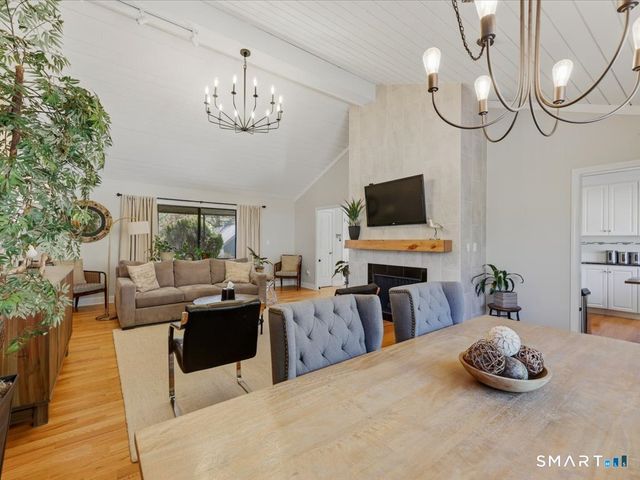 209 Acorn Lane A, Stratford, CT 06614