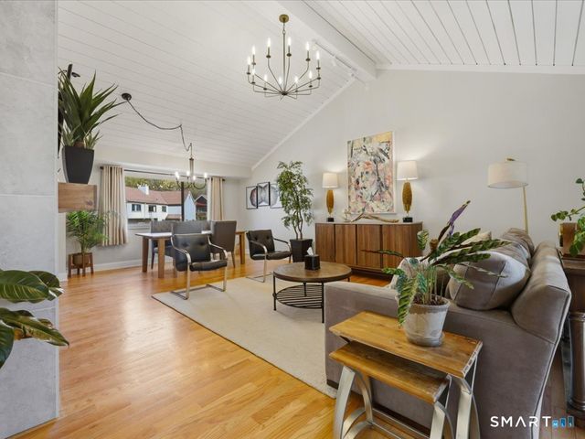 209 Acorn Lane A, Stratford, CT 06614