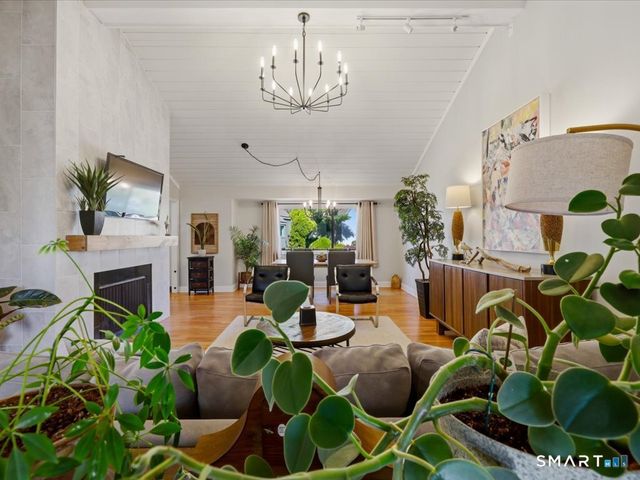 209 Acorn Lane A, Stratford, CT 06614
