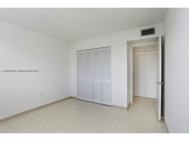 255 Galen Drive 4L, Key Biscayne, FL 33149