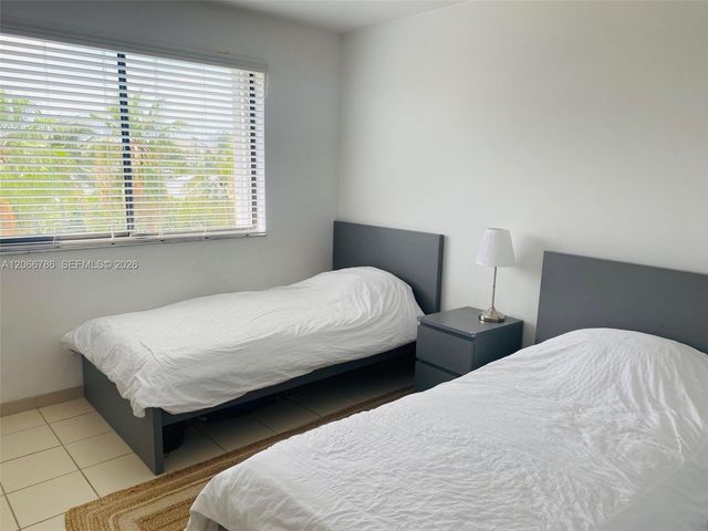 255 Galen Drive 4L, Key Biscayne, FL 33149