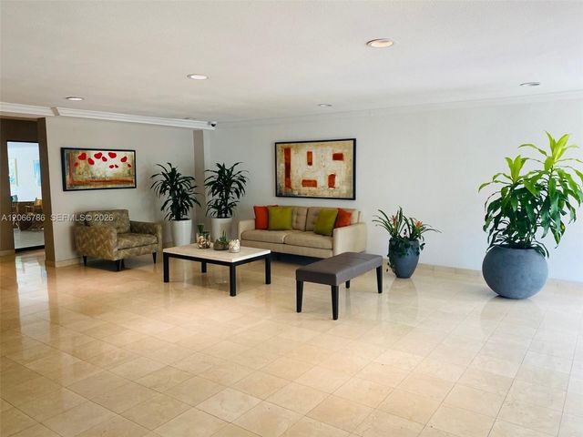 255 Galen Drive 4L, Key Biscayne, FL 33149