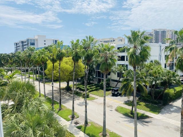 255 Galen Drive 4L, Key Biscayne, FL 33149