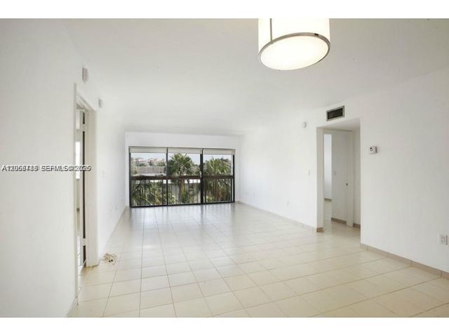 255 Galen Drive 4L, Key Biscayne, FL 33149