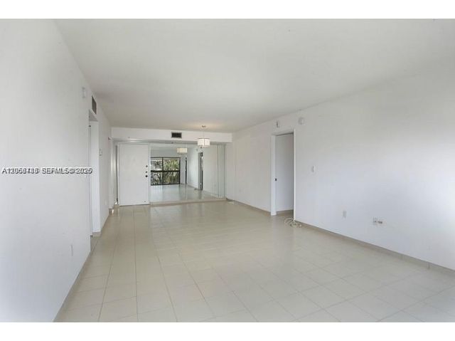 255 Galen Drive 4L, Key Biscayne, FL 33149