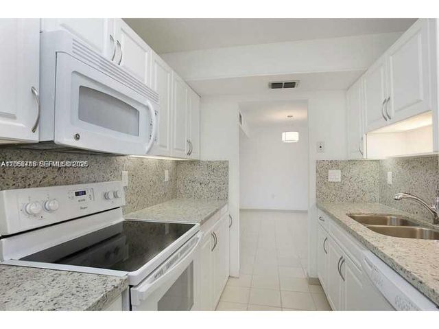 255 Galen Drive 4L, Key Biscayne, FL 33149