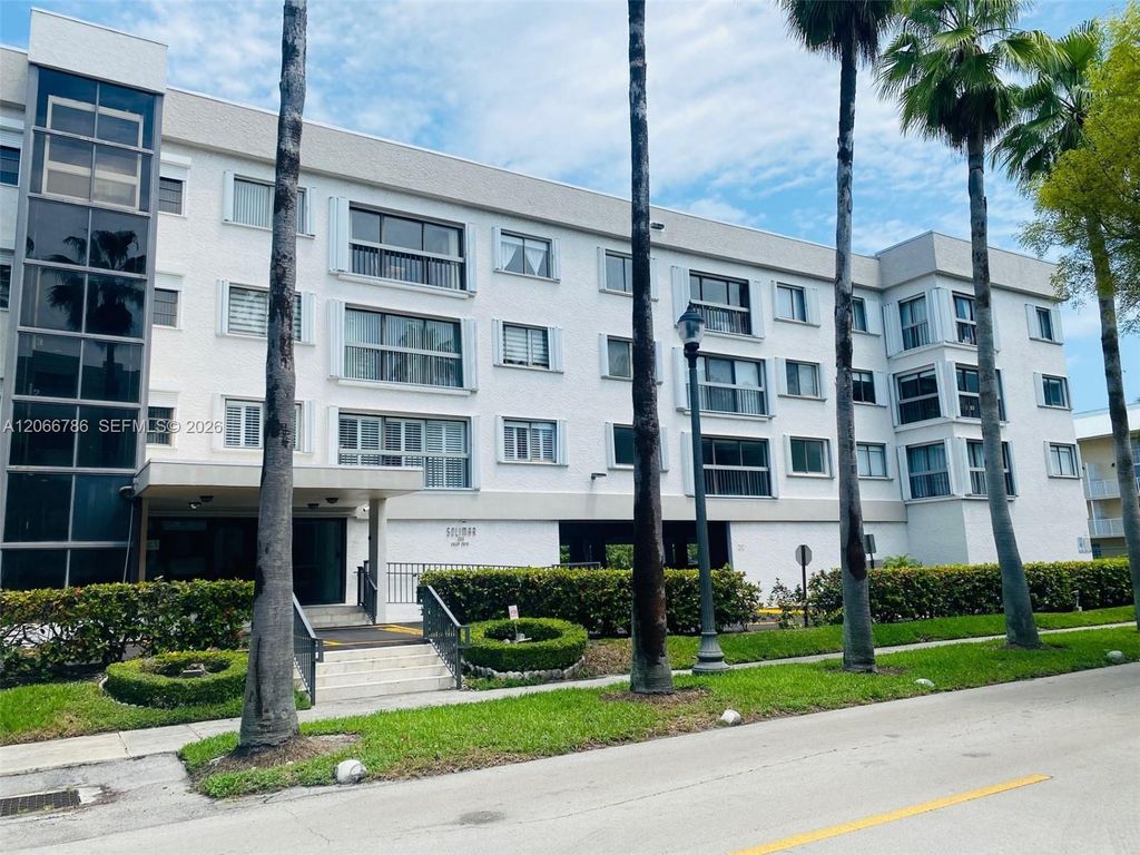 255 Galen Drive 4L, Key Biscayne, FL 33149