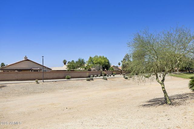 12435 W Monte Vista Road, Avondale, AZ 85392