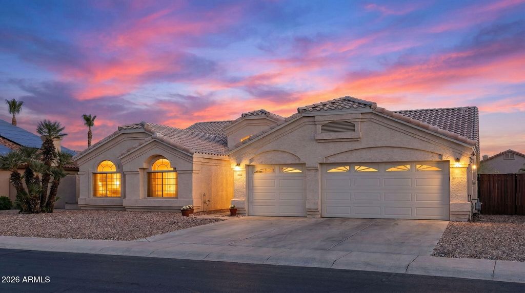 12435 W Monte Vista Road, Avondale, AZ 85392