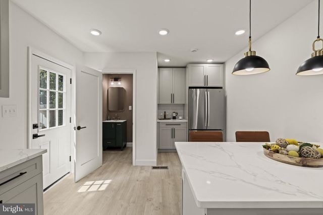 624 W JOHNSON ST, Philadelphia, PA 19144