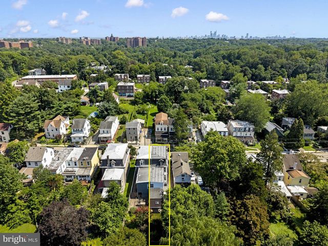 624 W JOHNSON ST, Philadelphia, PA 19144