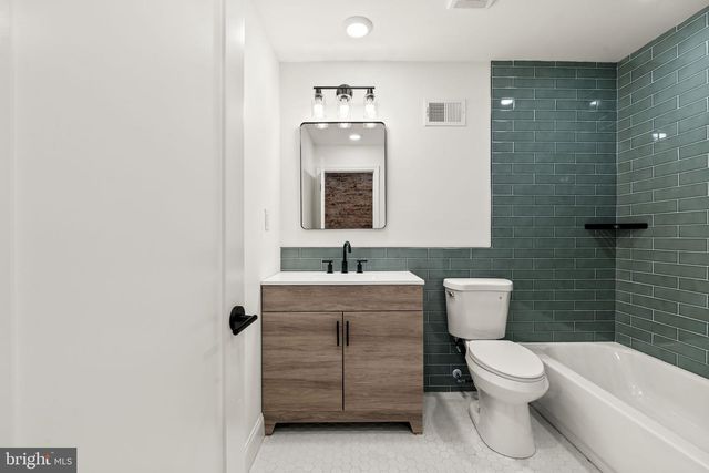 624 W JOHNSON ST, Philadelphia, PA 19144