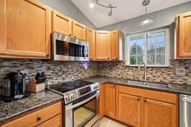 1183 Rockfield ROAD, Hartford, WI 53027