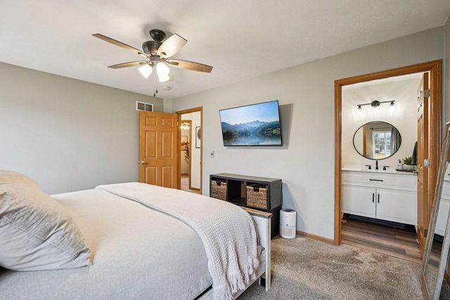 1183 Rockfield ROAD, Hartford, WI 53027