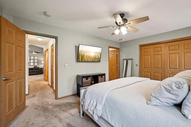 1183 Rockfield ROAD, Hartford, WI 53027