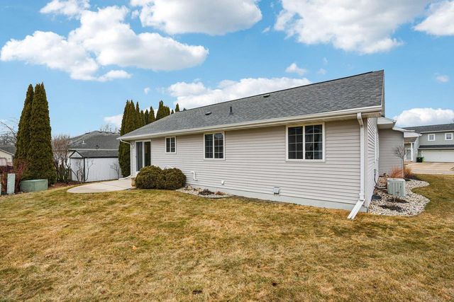 1183 Rockfield ROAD, Hartford, WI 53027