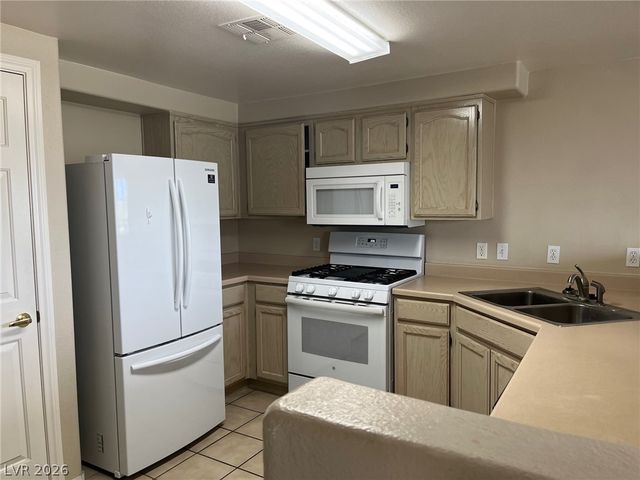 3400 Cabana Drive 2019, Las Vegas, NV 89122