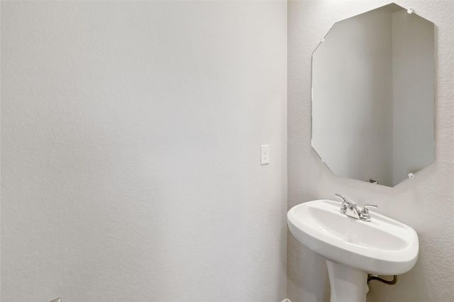 5613 Respinto DR, Austin, TX 78747