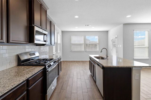 5613 Respinto DR, Austin, TX 78747