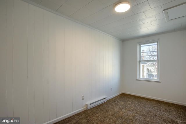 19 W HARRISBURG ST, Dillsburg, PA 17019