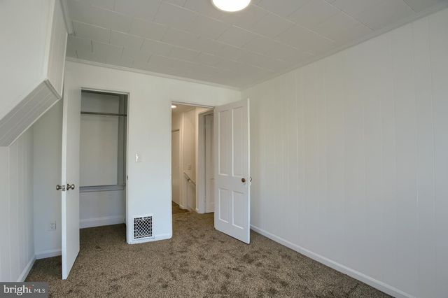 19 W HARRISBURG ST, Dillsburg, PA 17019