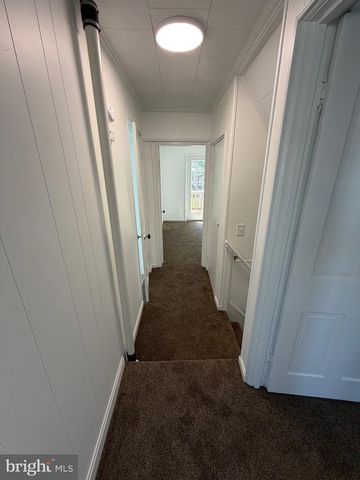 19 W HARRISBURG ST, Dillsburg, PA 17019