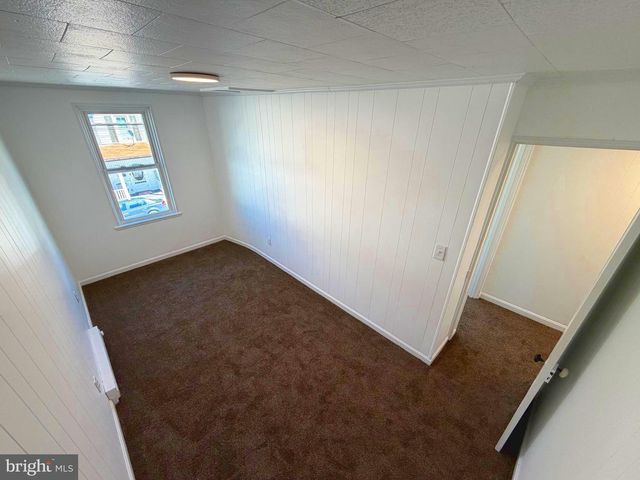 19 W HARRISBURG ST, Dillsburg, PA 17019