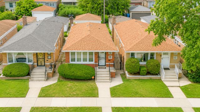 10120 S Torrence Avenue, Chicago, IL 60617