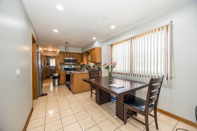 10120 S Torrence Avenue, Chicago, IL 60617