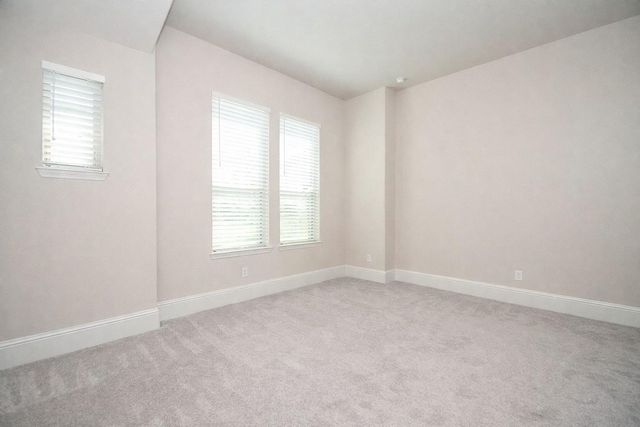 604 Castlewood Cove Lane, Pinehurst, TX 77362