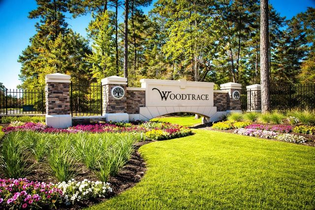 604 Castlewood Cove Lane, Pinehurst, TX 77362