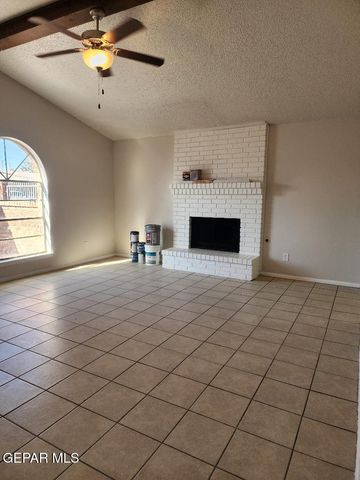 2912 E East Glen Drive, El Paso, TX 79936