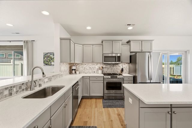 4826 S Lapwai Ln, Spokane, WA 99206
