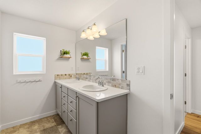 4826 S Lapwai Ln, Spokane, WA 99206