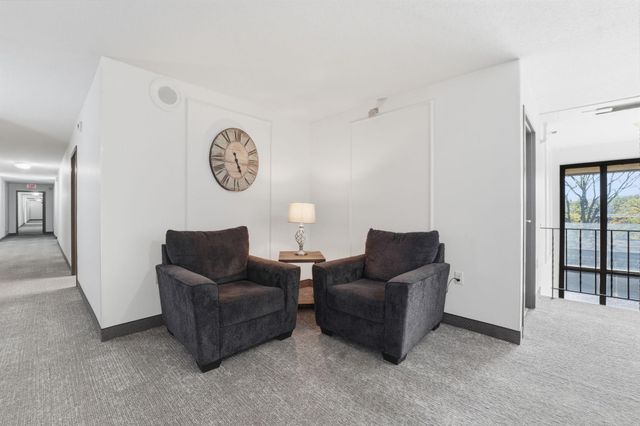 183 Little Canada Road E 305, Little Canada, MN 55117