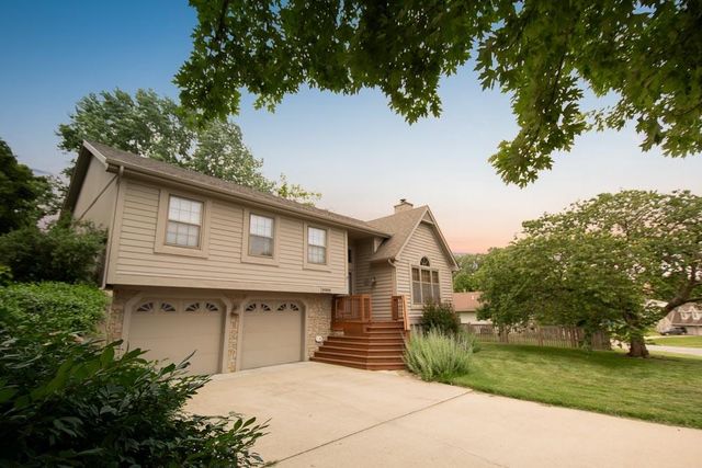 3000 University Drive, Lawrence, KS 66049