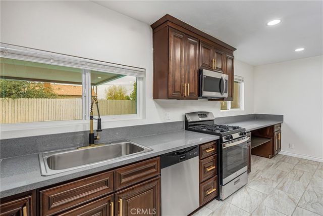 5624 Wadsworth Avenue, Highland, CA 92346