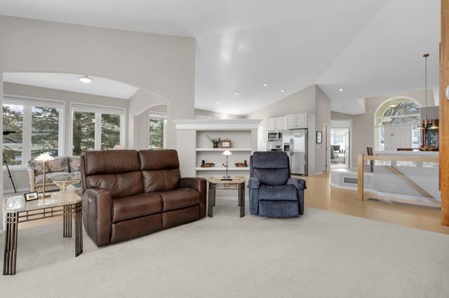 16550 Irwinton Circle, Lakeville, MN 55044