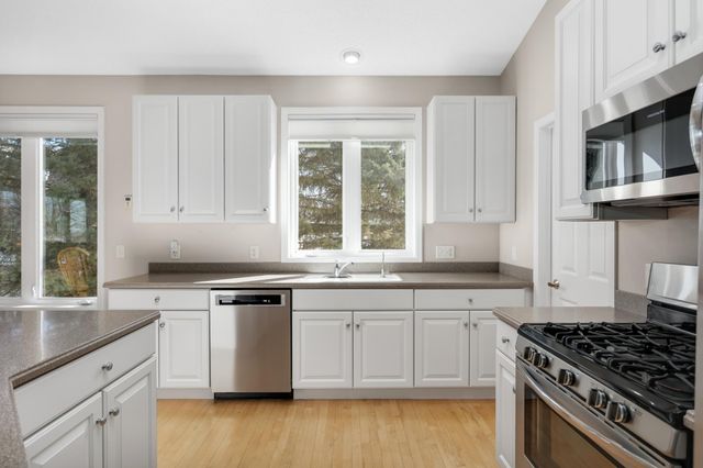 16550 Irwinton Circle, Lakeville, MN 55044